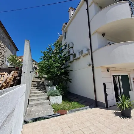 Emanuela Apartment
